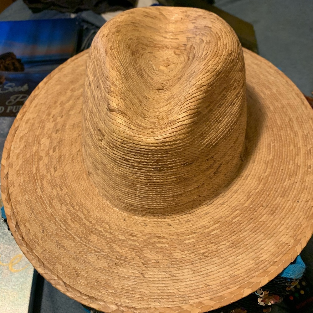 Lack of Color, Western wide brim